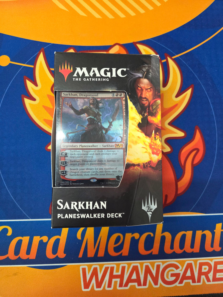 MTG Core Set 2019 - Planeswalker Deck (Sarkhan)